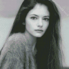 Mackenzie Foy Black And White Diamond Paintings