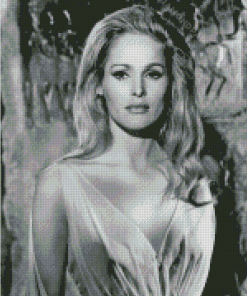 Black And White Ursula Andress Diamond Paintings