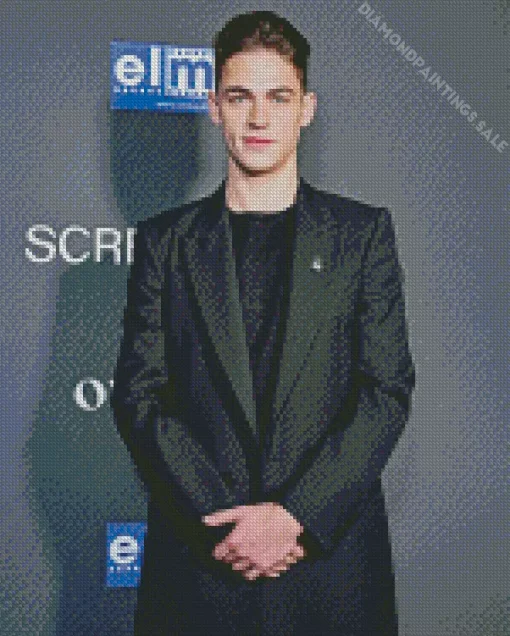 Hero Fiennes Tiffin Diamond Painting